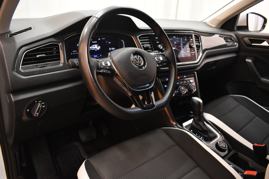 Volkswagen T-Roc vaihtoauto