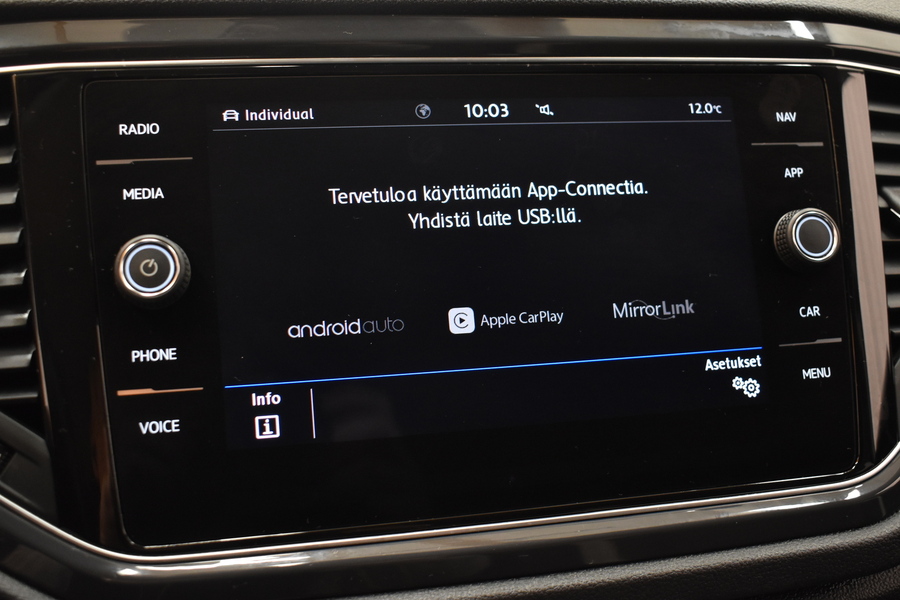 Volkswagen T-Roc vaihtoauto