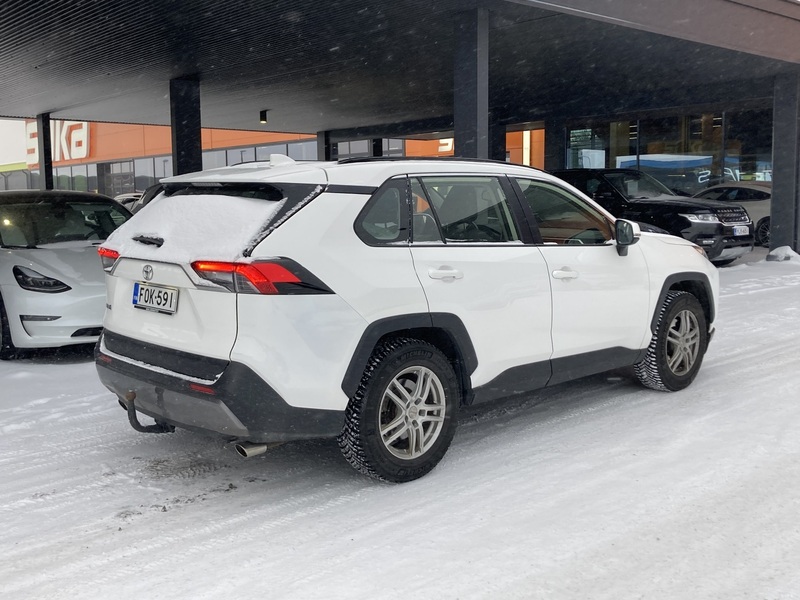 Toyota RAV4 vaihtoauto