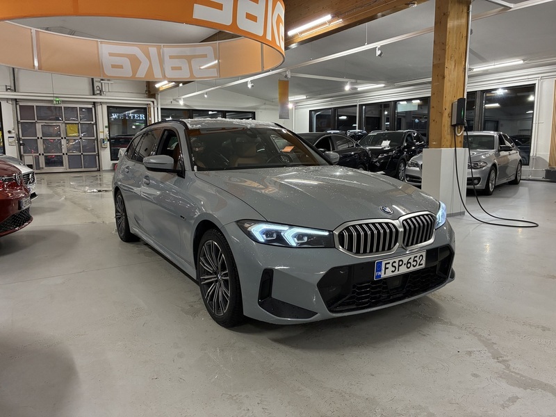 BMW 330 vaihtoauto