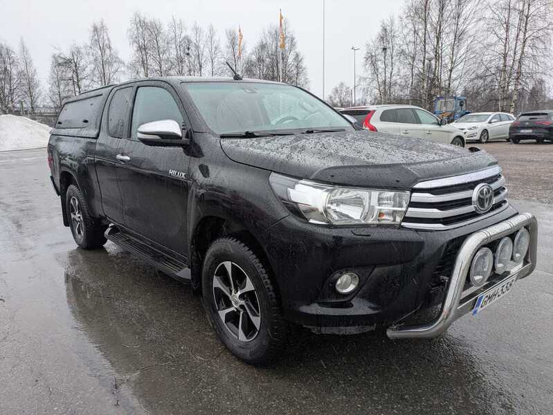Toyota Hilux vaihtoauto