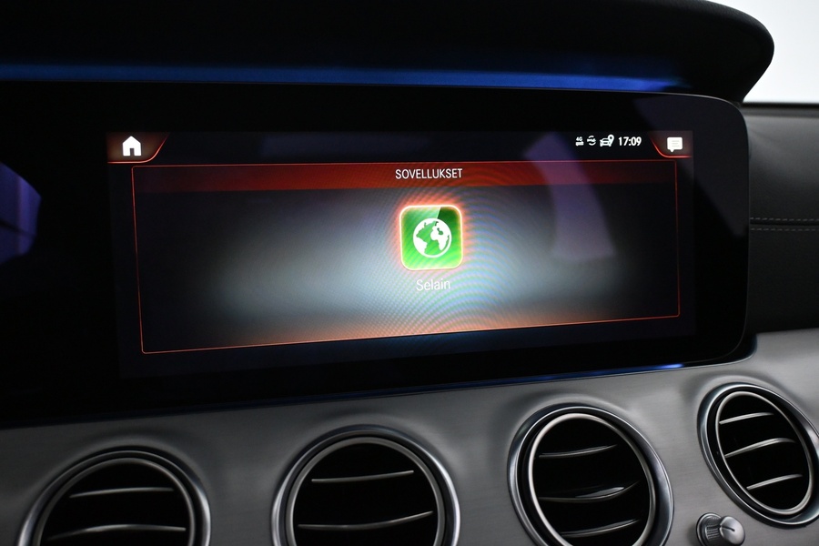 Mercedes-Benz E vaihtoauto