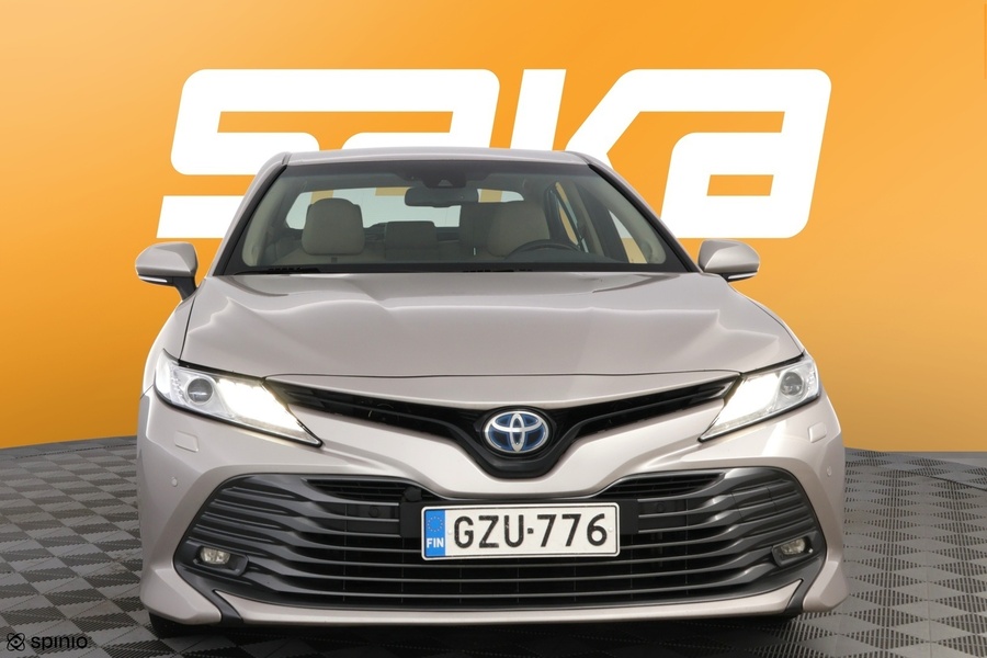 Toyota Camry vaihtoauto