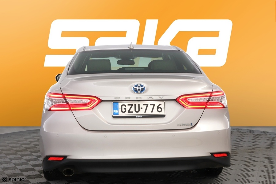 Toyota Camry vaihtoauto