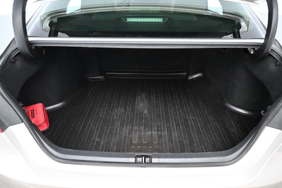 Toyota Camry vaihtoauto