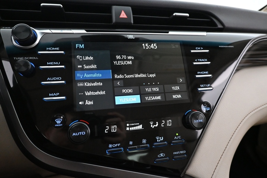 Toyota Camry vaihtoauto