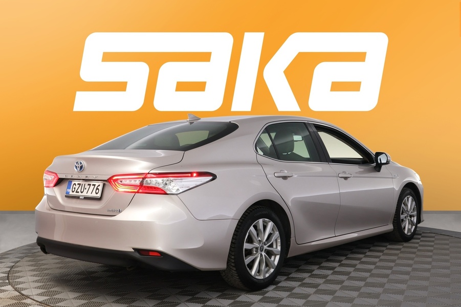 Toyota Camry vaihtoauto