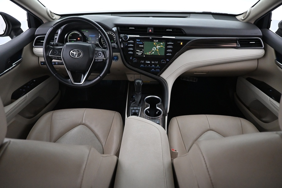 Toyota Camry vaihtoauto