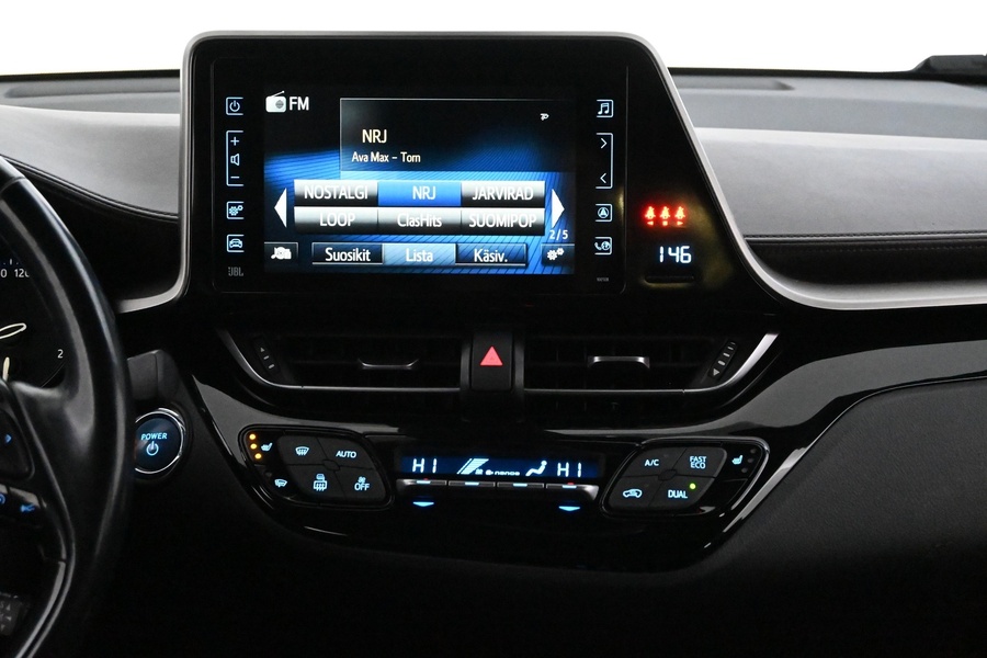 Toyota C-HR vaihtoauto