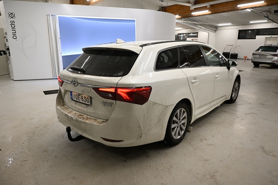 Toyota Avensis vaihtoauto