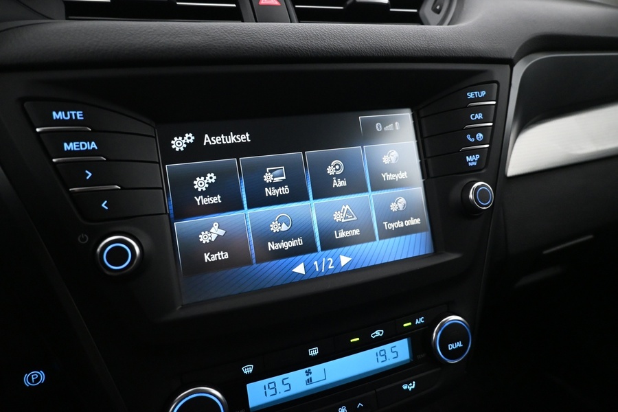 Toyota Avensis vaihtoauto