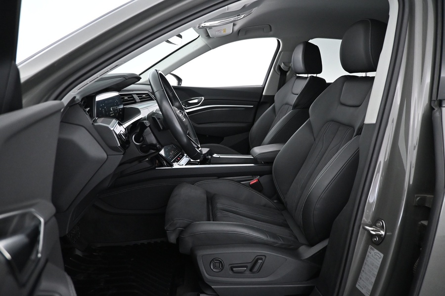 Audi Q8 e-tron vaihtoauto