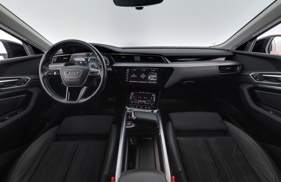 Audi Q8 e-tron vaihtoauto