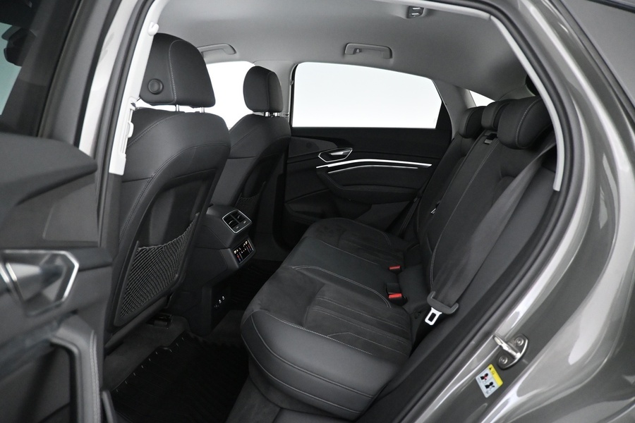 Audi Q8 e-tron vaihtoauto