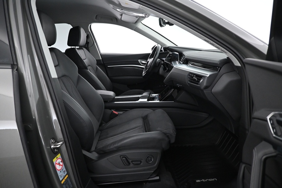 Audi Q8 e-tron vaihtoauto