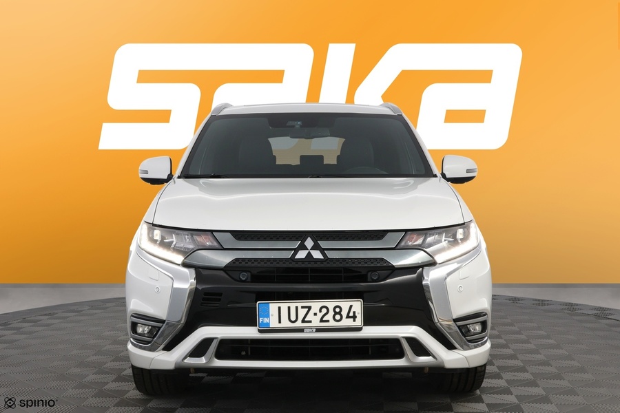 Mitsubishi Outlander PHEV vaihtoauto