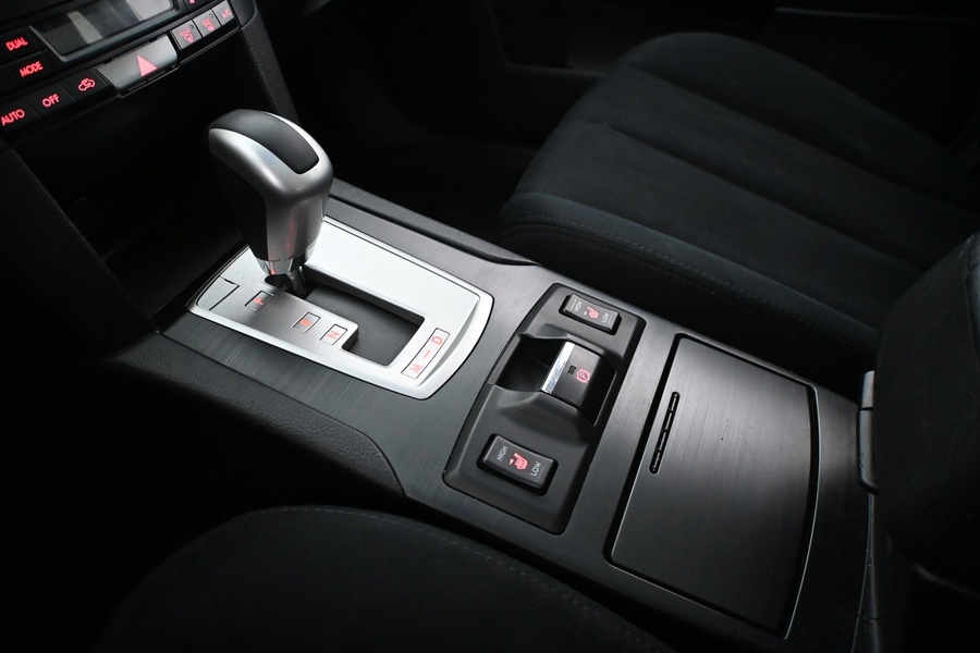 Subaru Legacy vaihtoauto