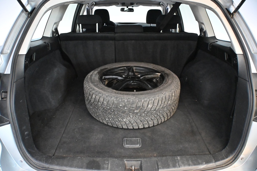 Subaru Legacy vaihtoauto