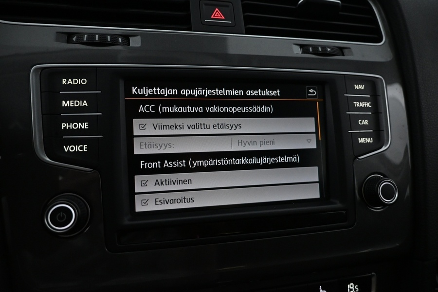 Volkswagen Golf vaihtoauto