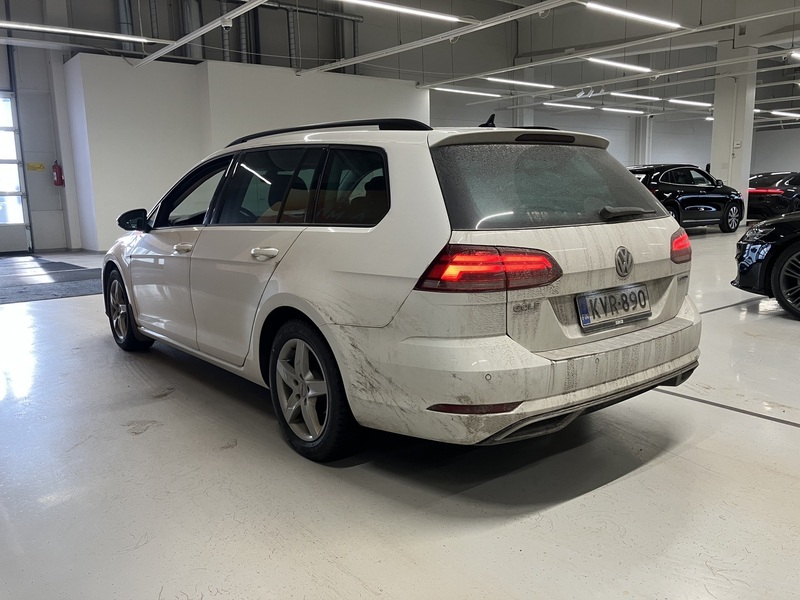 Volkswagen Golf vaihtoauto