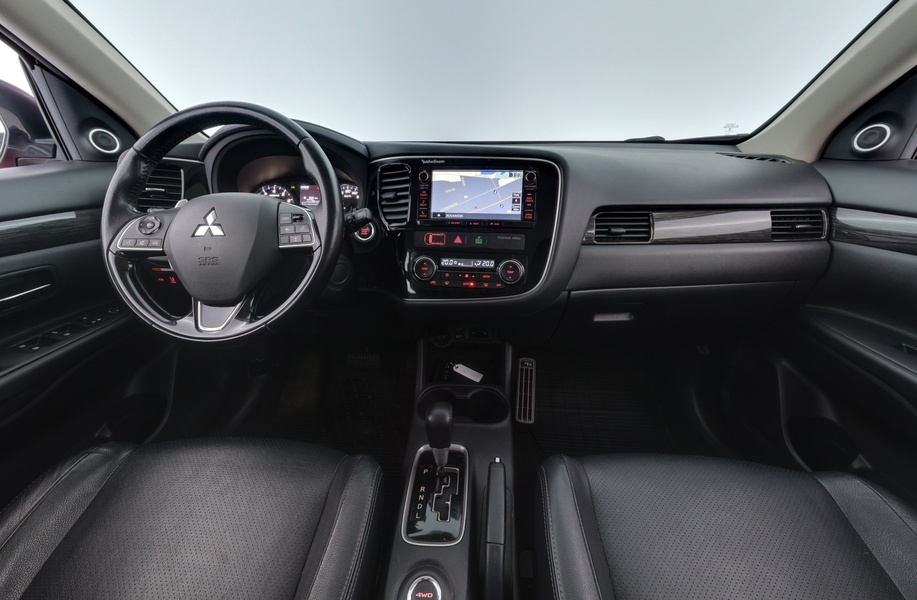 Mitsubishi Outlander vaihtoauto
