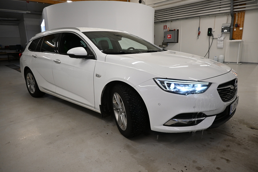 Opel Insignia vaihtoauto