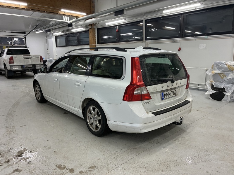 Volvo V70 vaihtoauto