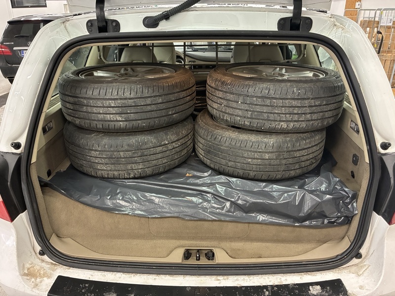 Volvo V70 vaihtoauto