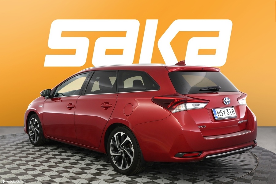 Toyota Auris vaihtoauto