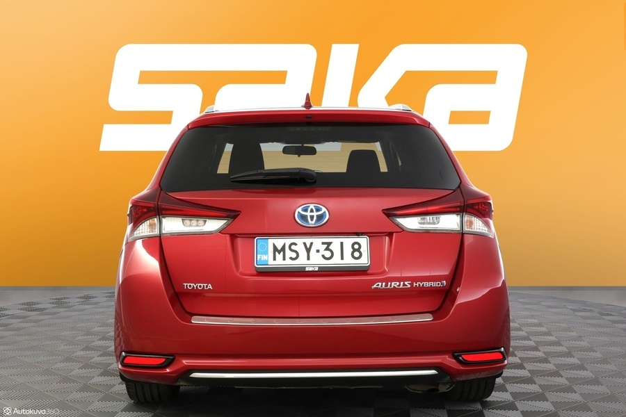 Toyota Auris vaihtoauto