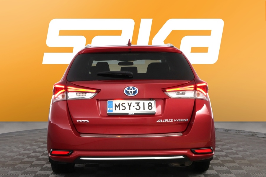 Toyota Auris vaihtoauto