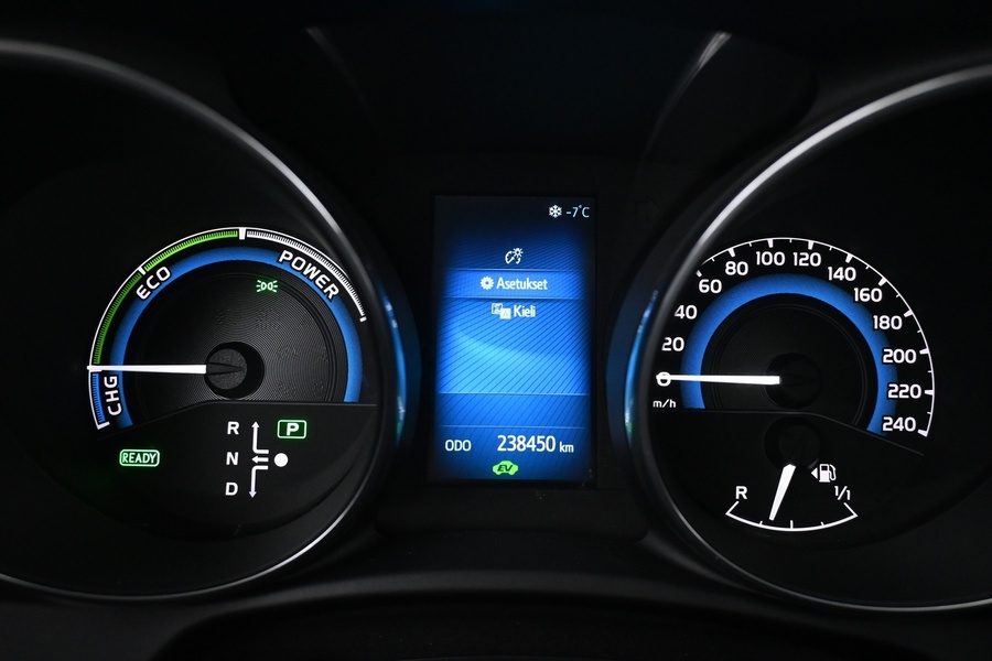 Toyota Auris vaihtoauto