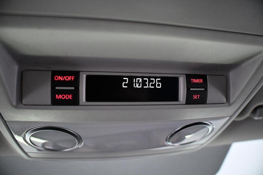 Volkswagen Caravelle vaihtoauto