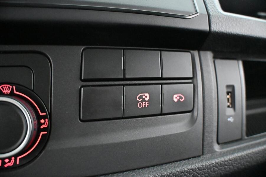 Volkswagen Caravelle vaihtoauto