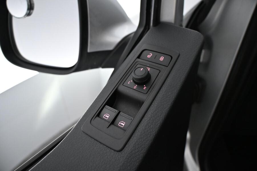 Volkswagen Caravelle vaihtoauto