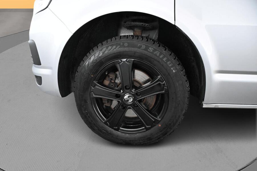 Volkswagen Caravelle vaihtoauto