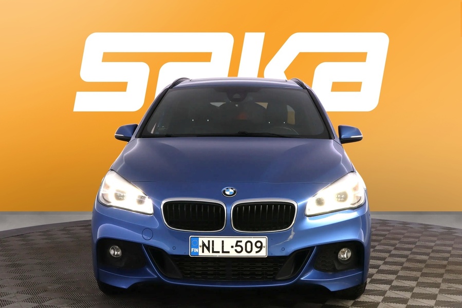 BMW 220 vaihtoauto