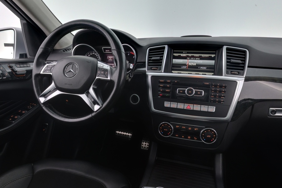 Mercedes-Benz ML vaihtoauto