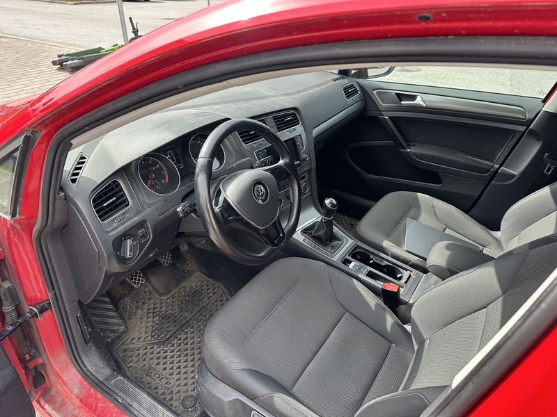 Volkswagen Golf vaihtoauto