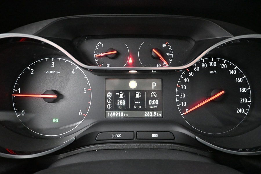 Opel Grandland X vaihtoauto