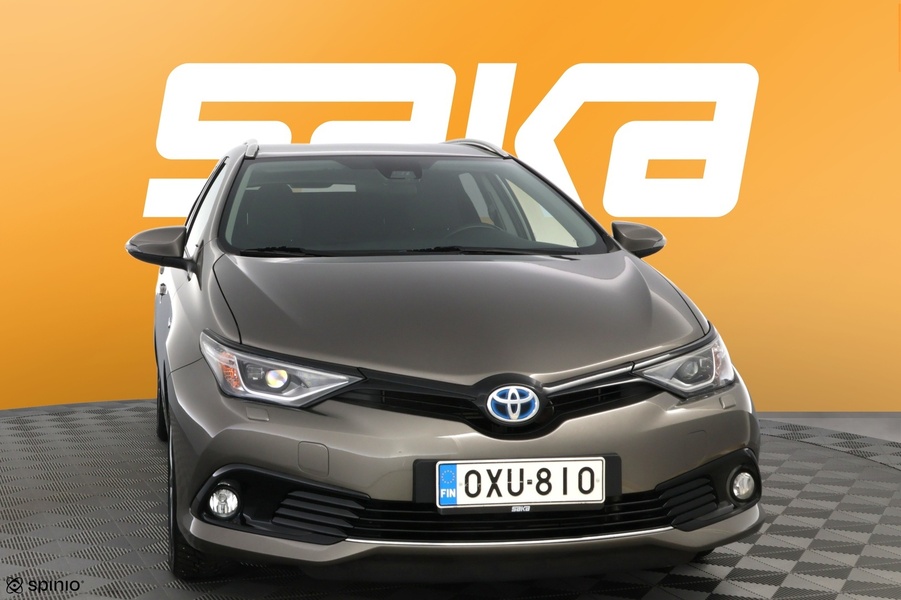 Toyota Auris vaihtoauto