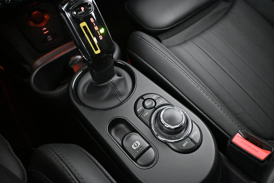 Mini Cooper vaihtoauto