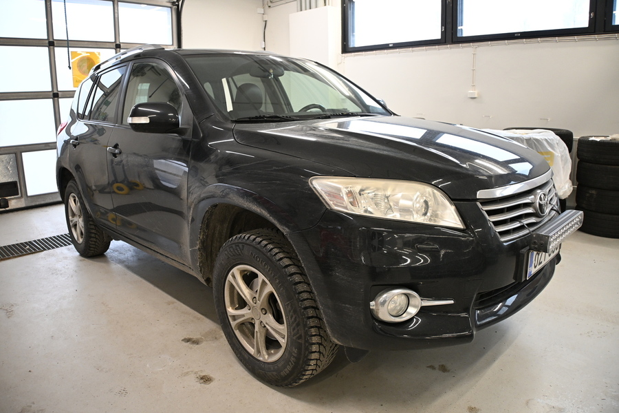 Toyota RAV4 vaihtoauto