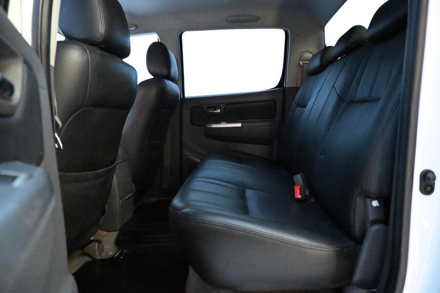 Toyota Hilux vaihtoauto