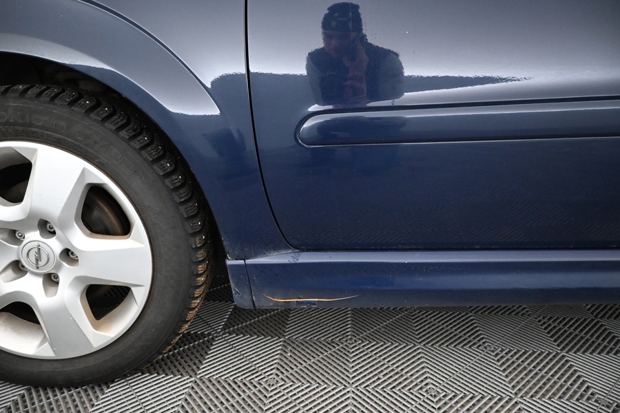 Opel Zafira vaihtoauto