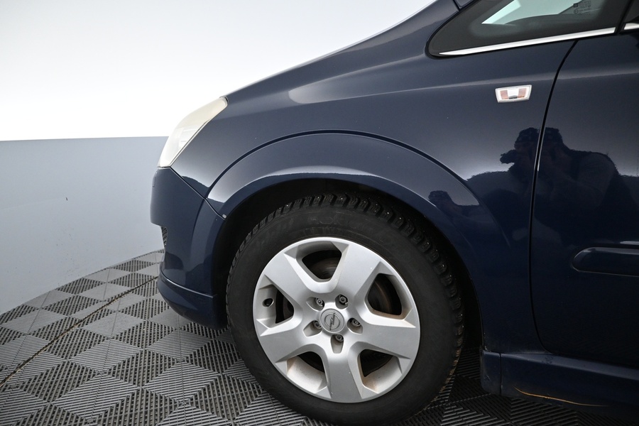 Opel Zafira vaihtoauto