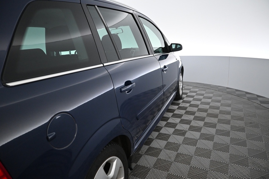 Opel Zafira vaihtoauto