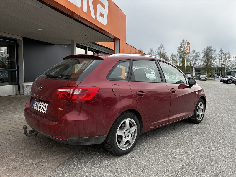 SEAT Ibiza ST vaihtoauto