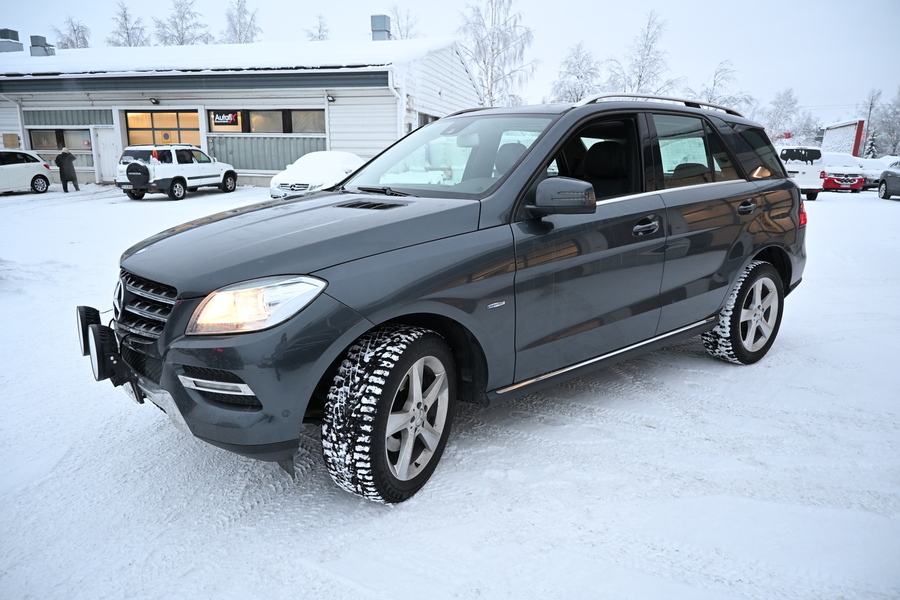 Mercedes-Benz ML vaihtoauto