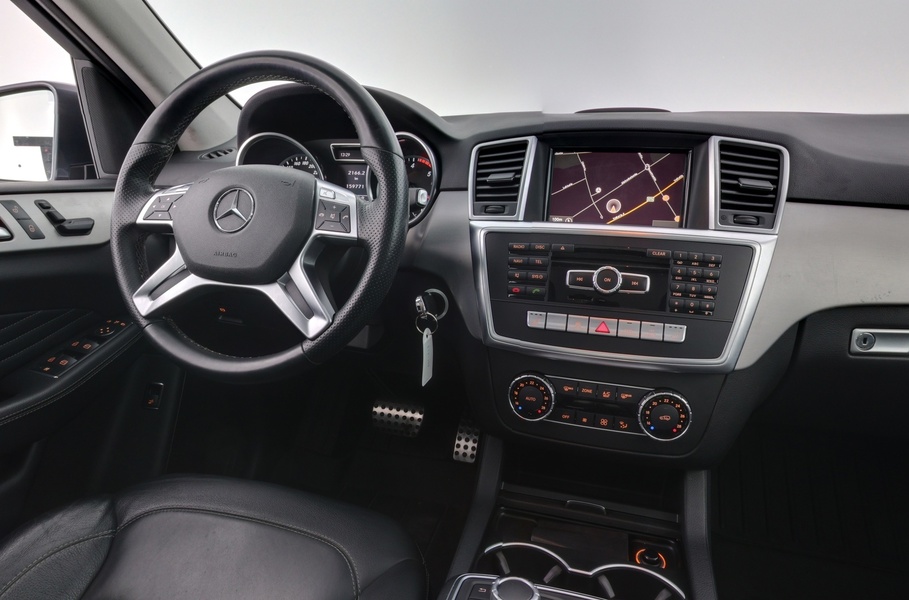 Mercedes-Benz ML vaihtoauto